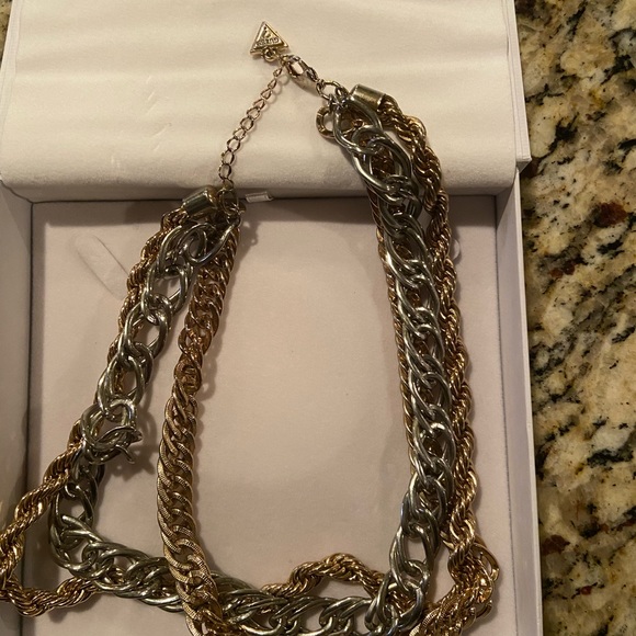 Guess layered necklace with chunky link chains.. and a Guess charm bracelet (2) - Picture 6 of 16